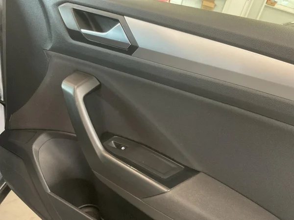 VOLKSWAGEN T-Roc (2022) — foto 9 van 22