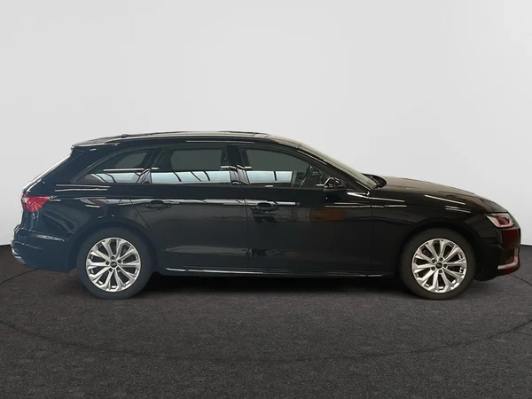 AUDI A4 SW (2023) — foto 18 van 21