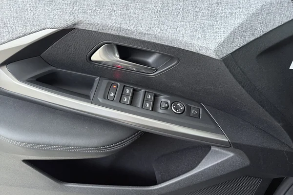 Peugeot 5008 (2025) — foto 8 van 18