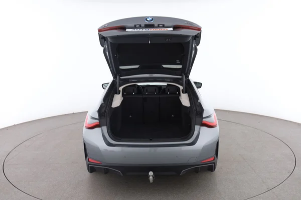 BMW i4 (2022) — foto 7 van 16