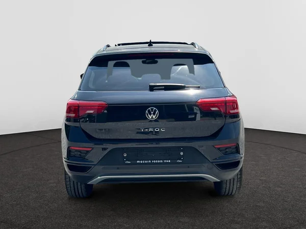 VOLKSWAGEN T-Roc (2022) — foto 13 van 18