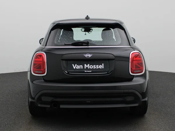 MINI One (2022) — foto 31 van 34