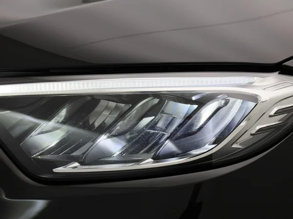 Mercedes-Benz GLC (2025) — foto 8 van 51