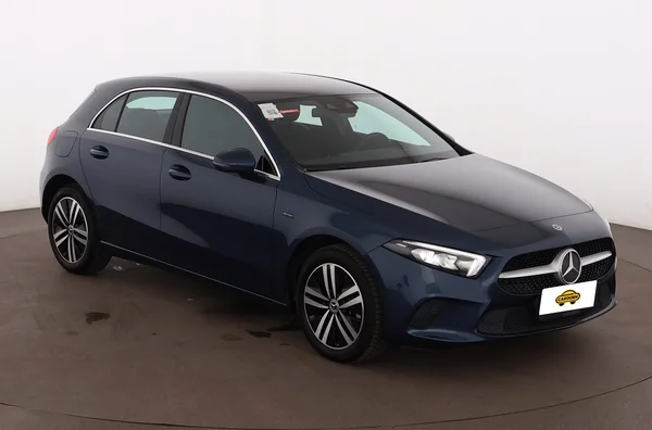 Mercedes-Benz A-Class PHEV (W177) (2020) — foto 30 van 31