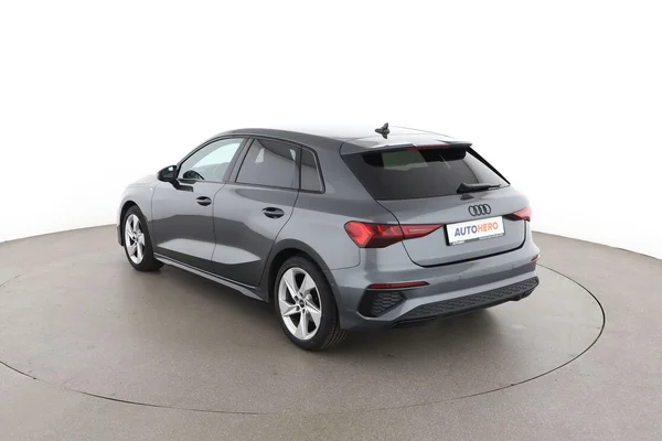 Audi A3 (2022) — foto 10 van 16