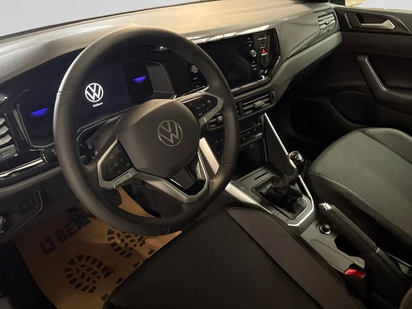 VOLKSWAGEN Polo (2025) — foto 2 van 22