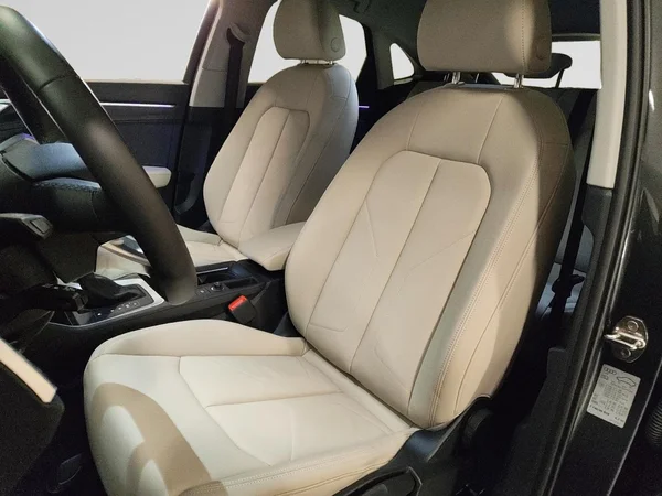 AUDI Q3 Sportback (2025) — foto 7 van 15