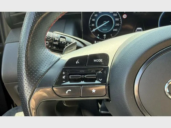 Hyundai TUCSON (2023) — foto 9 van 22