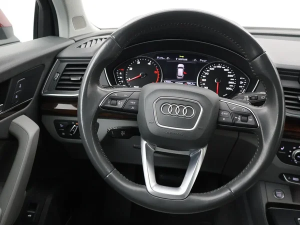 Audi Q5 (2017) — foto 4 van 28