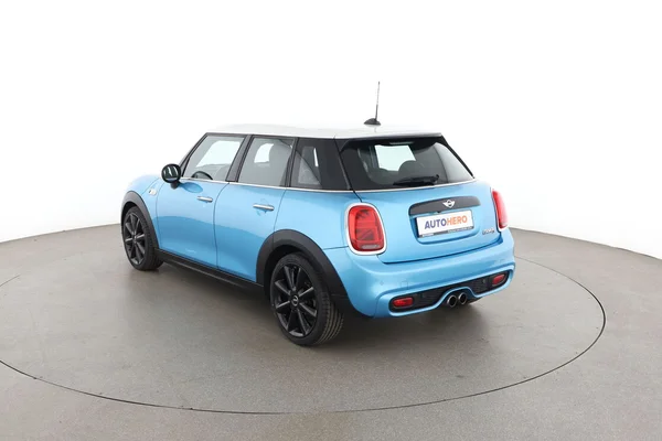 MINI Mini (2015) — foto 10 van 16