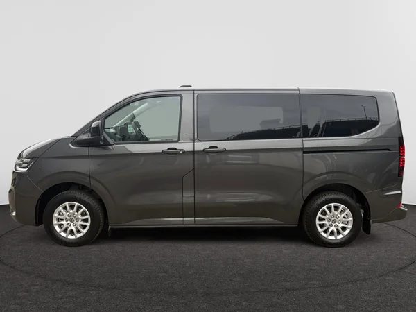 VOLKSWAGEN E-Transporter T7 32 Caravelle Swb (2025) — foto 9 van 16