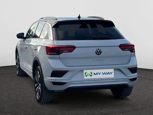 VOLKSWAGEN T-Roc (2021) — foto 10 van 20