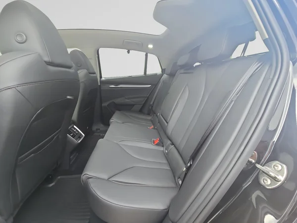 SKODA (2025) — foto 6 van 24