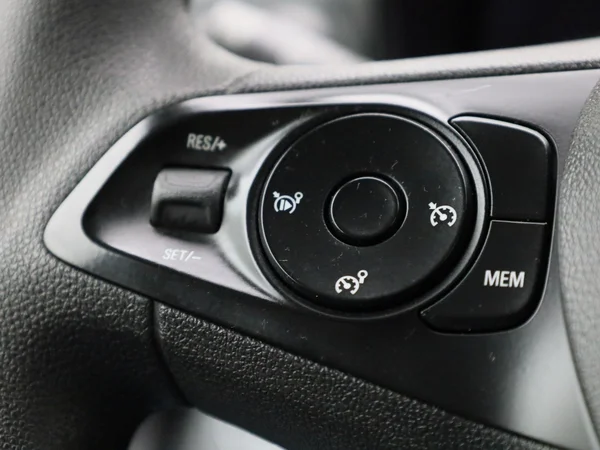 Opel Combo Life (2023) — foto 8 van 35