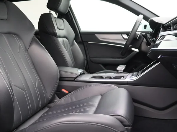 AUDI A6 SW PHEV (2024) — foto 7 van 30