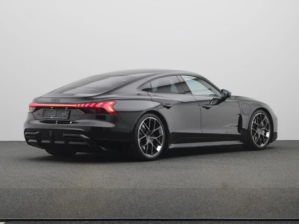 AUDI RS e-tron GT (2025) — foto 12 van 26