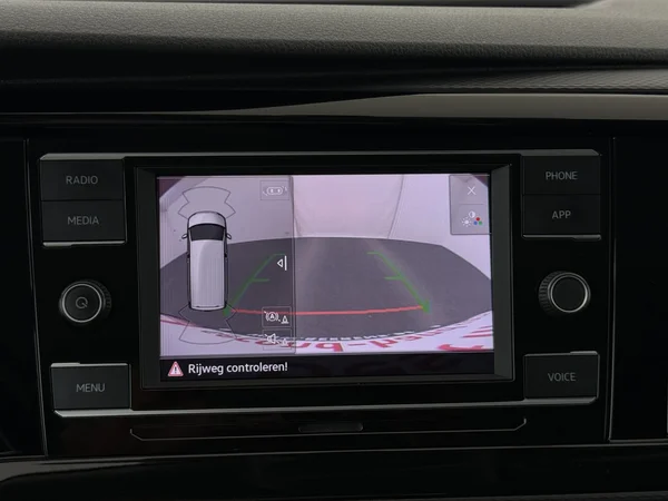 VOLKSWAGEN California (2021) — foto 11 van 26