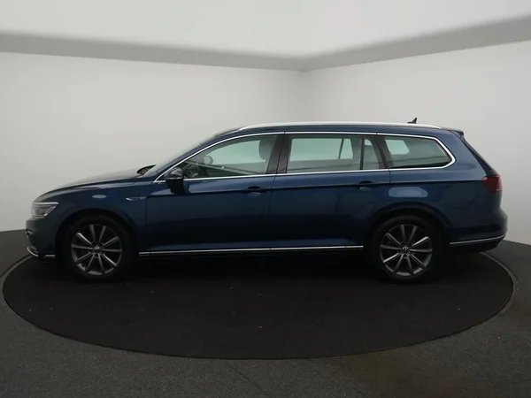Volkswagen Passat (2023) — foto 26 van 29