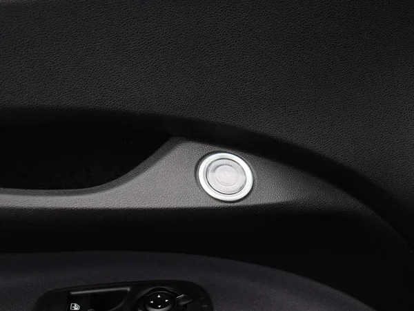 Fiat 500e (2022) — foto 17 van 36