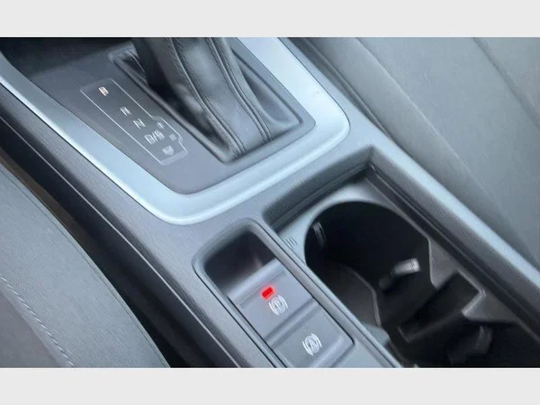 Audi Q3 Sportback (2020) — foto 19 van 31