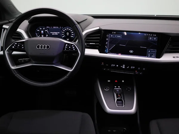 Audi Q4 Sportback e-tron (2023) — foto 50 van 52