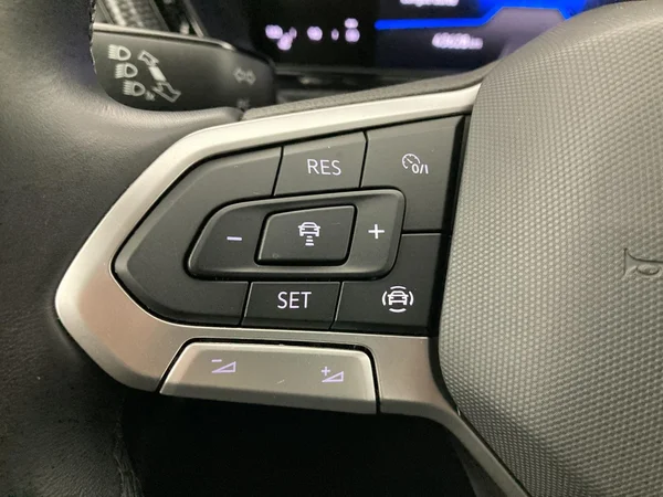 VOLKSWAGEN T-Cross (2023) — foto 35 van 36