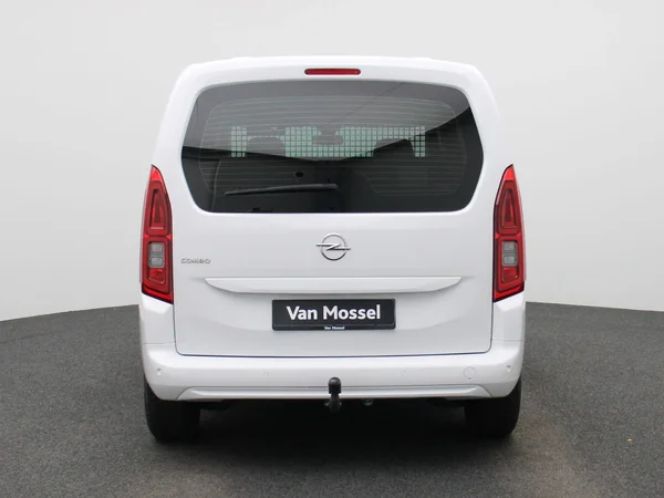 Opel Combo Life (2023) — foto 26 van 30