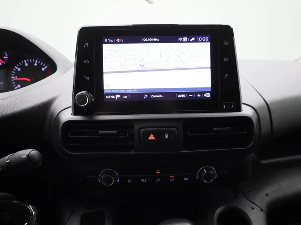 Peugeot Partner (2022) — foto 3 van 33