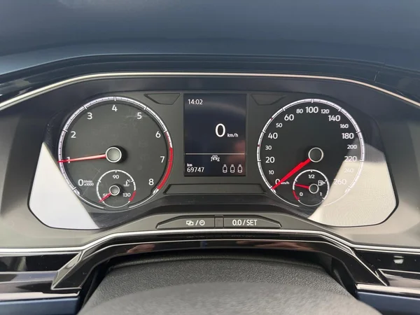 VOLKSWAGEN Polo (2021) — foto 10 van 13