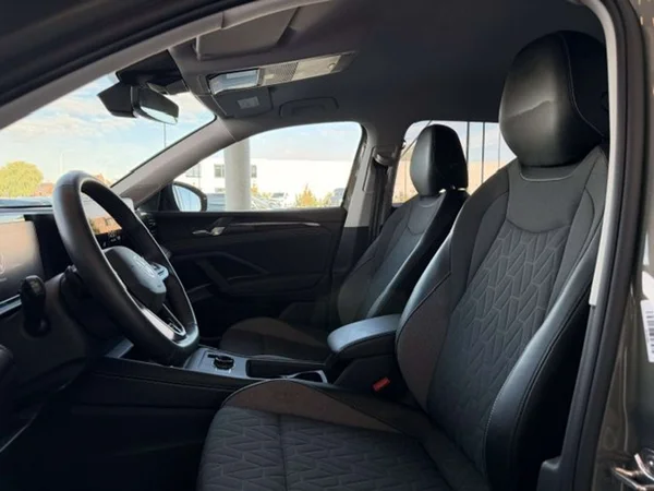 Volkswagen Tiguan (2026) — foto 2 van 23