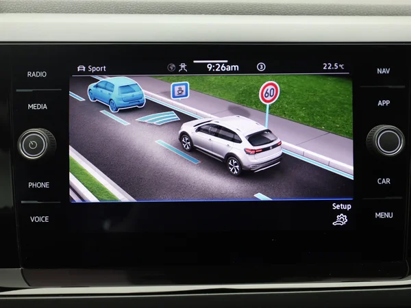 VOLKSWAGEN Taigo (2024) — foto 2 van 19