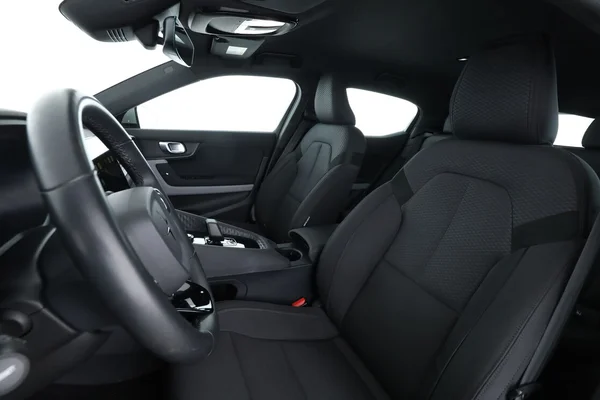 Polestar 2 (2022) — foto 16 van 16