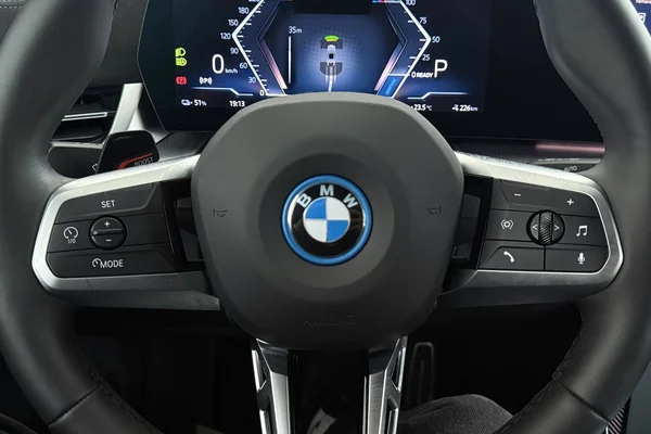 BMW IX2 (U10) (2026) — foto 28 van 28