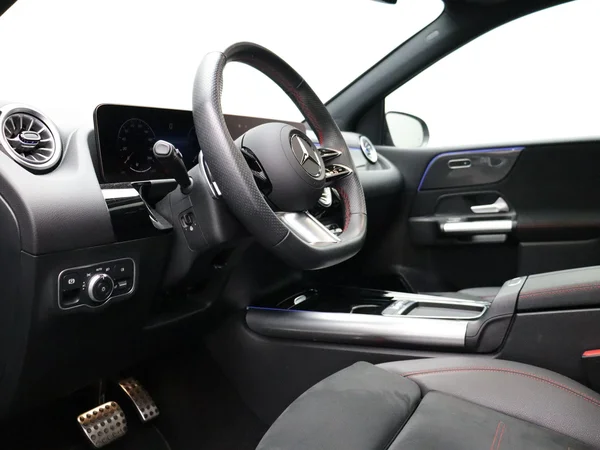 Mercedes-Benz B-Klasse (2025) — foto 4 van 35