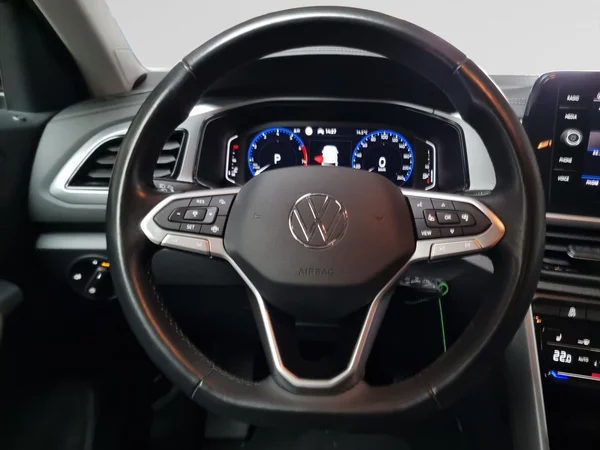 VOLKSWAGEN T-Roc (2022) — foto 5 van 23