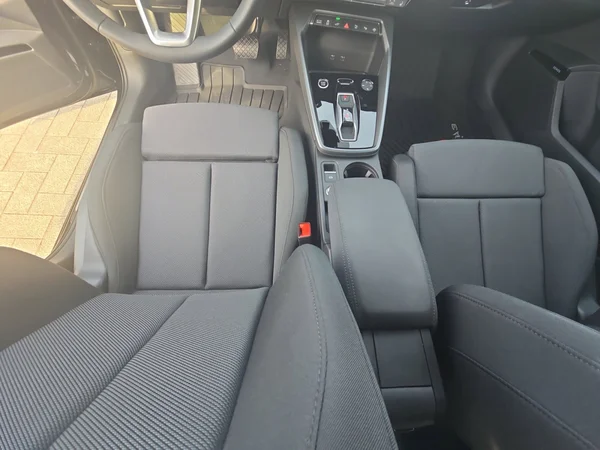 AUDI A3 Sportback PHEV (2025) — foto 3 van 24