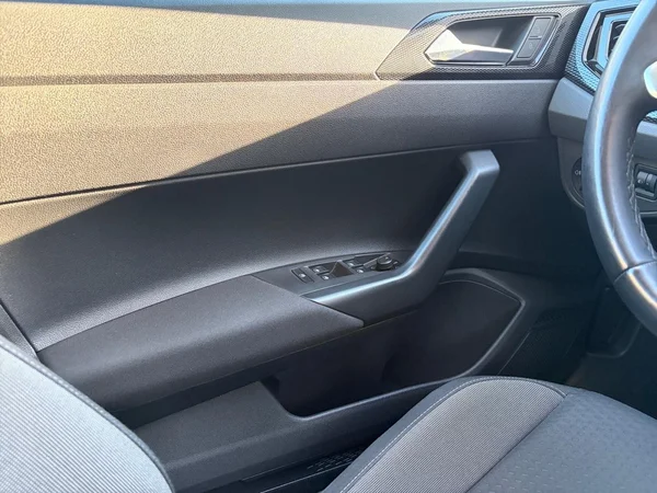 VOLKSWAGEN Polo (2023) — foto 5 van 15