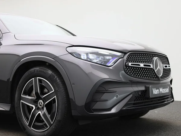 Mercedes-Benz GLC (2024) — foto 47 van 55