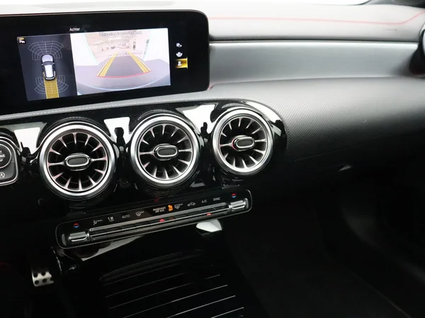 Mercedes-Benz CLA (2021) — foto 5 van 27