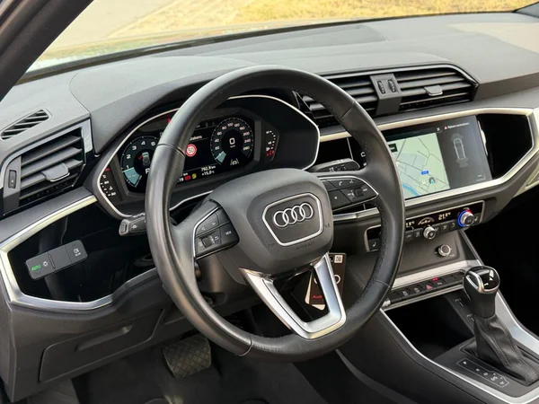 AUDI Q3 (2022) — foto 4 van 21