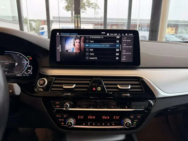 BMW 5 Serie (2022) — foto 6 van 25