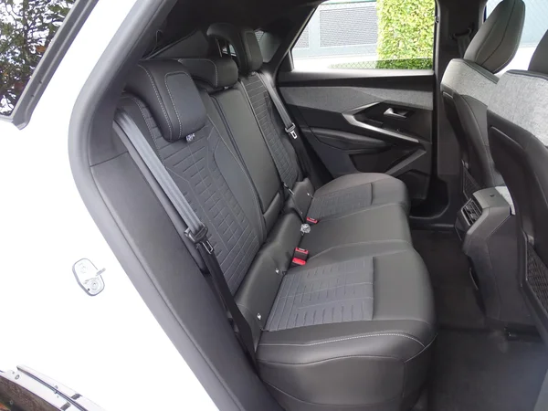 Peugeot e-3008 (2026) — foto 4 van 26