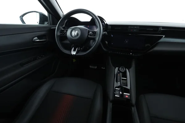 Alfa Romeo Junior (2025) — foto 4 van 16