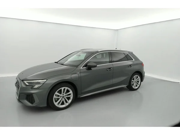 AUDI A3 Sportback PHEV (2022) — foto 28 van 37