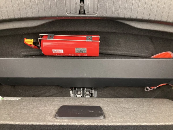 VOLKSWAGEN Touran (2020) — foto 30 van 36