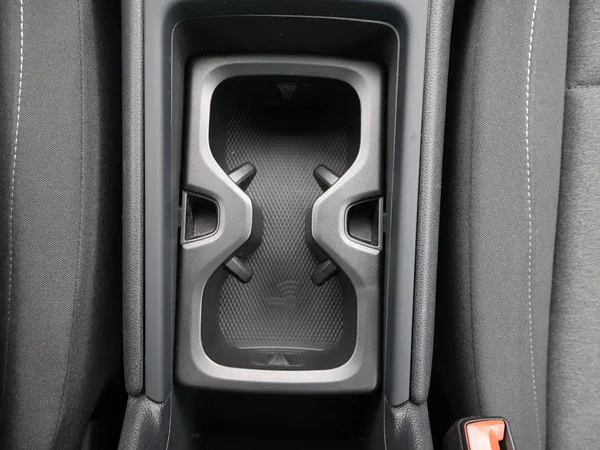 VOLKSWAGEN Tiguan (2025) — foto 16 van 27