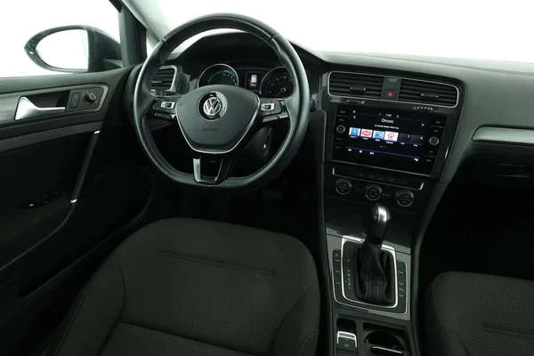 Volkswagen e-Golf (2020) — foto 4 van 16