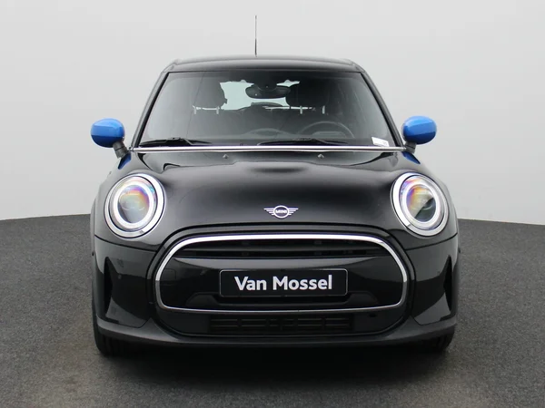 MINI Cooper (2022) — foto 23 van 40