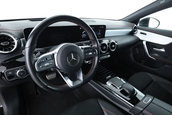 Mercedes-Benz CLA-Klasse (2020) — foto 2 van 16