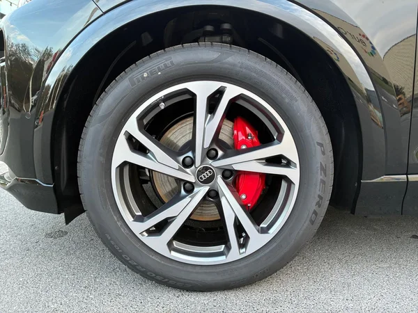 AUDI Q6 e-tron (2026) — foto 5 van 16